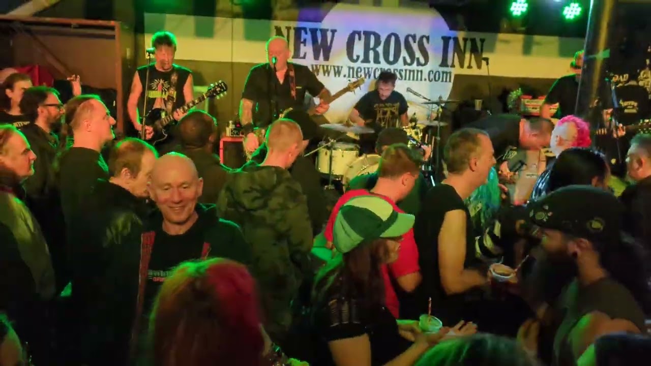 Peter & the Test Tube Babies, The Kiss , New X Inn , 30/12/2023