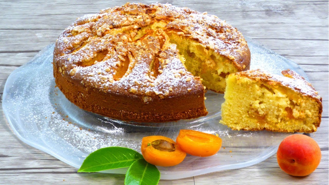 TORTA DI ALBICOCCHE CON MANDORLE CARAMELLATE