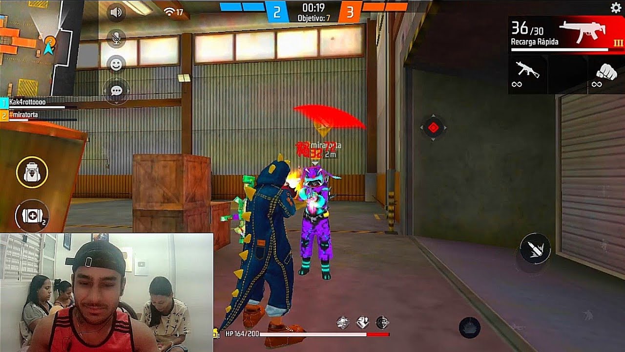 NUNCA FAÇA ESSA TROLLAGEM PERIGOSA COM SUA IRMÃ E SUA MÃE NO X1 APANHEI MUITO DESSA VEZ! FREE FIRE 😭