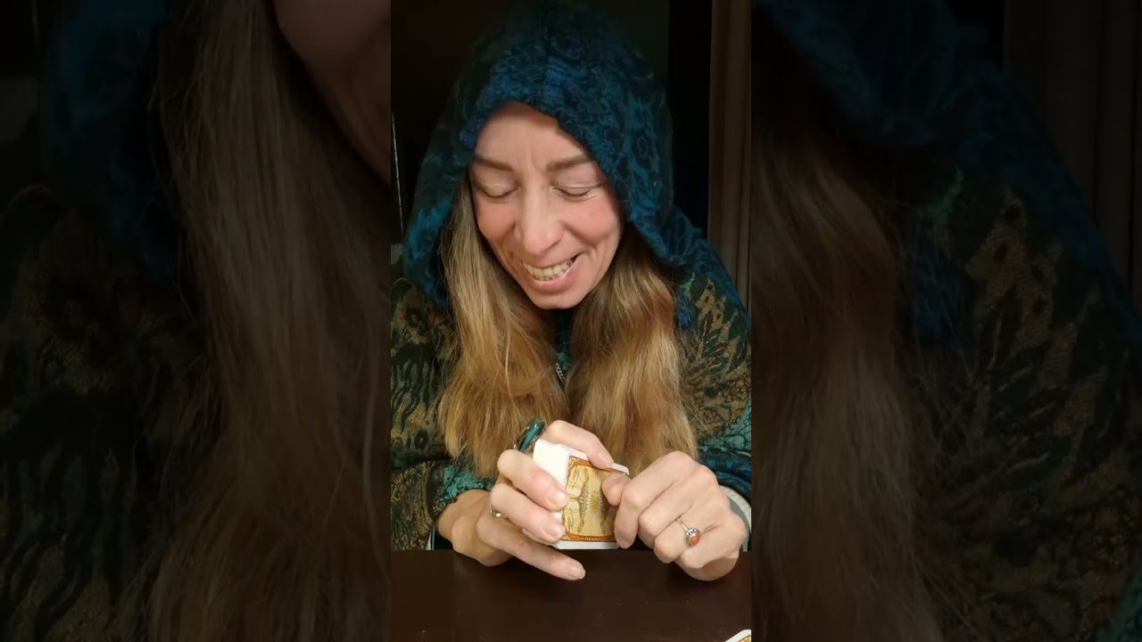 Houd je hart open; je verloochen jezelf niet langer #zelfliefde #intuïtievetarot #pipilangkaus