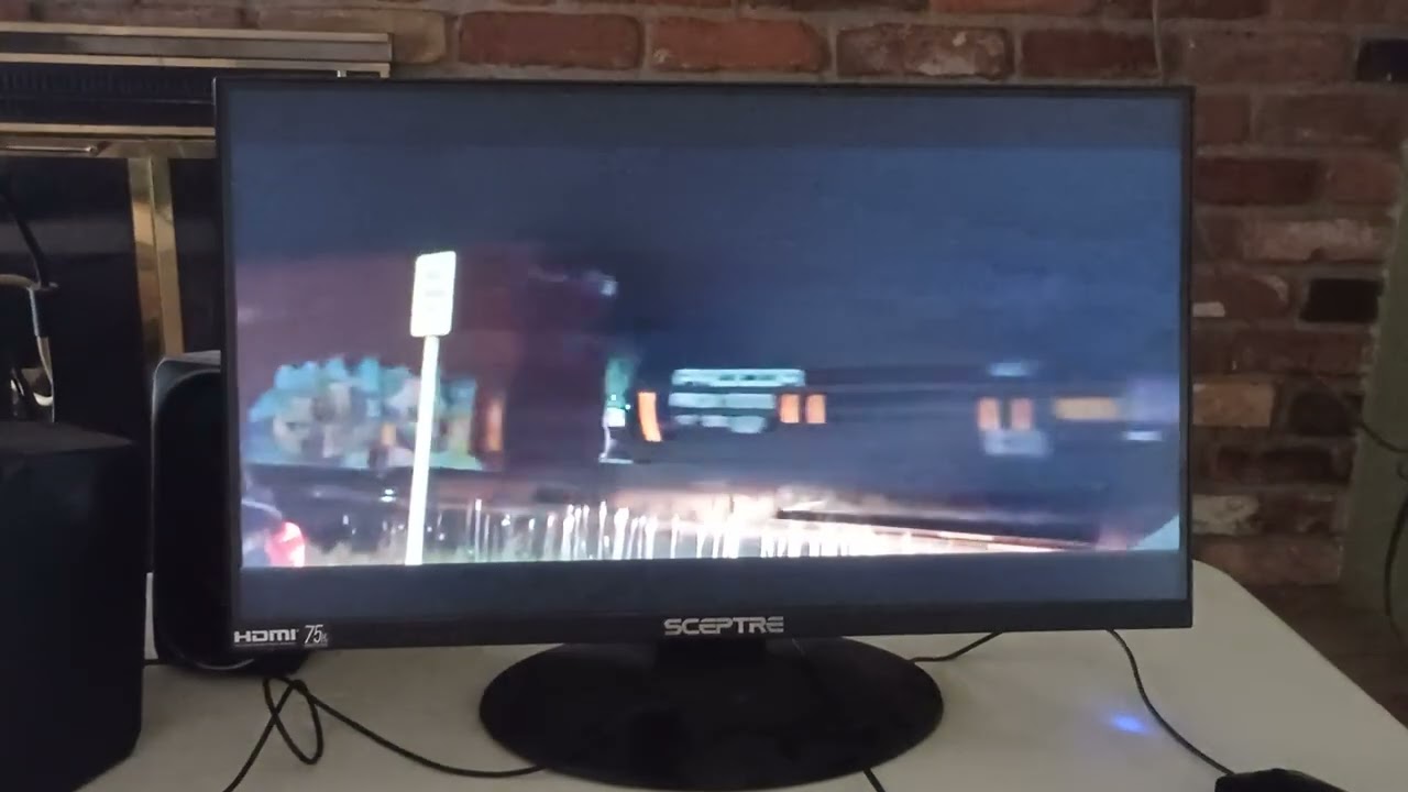 TrainVideo Of A PHONE📱View With A CN 485 SB Train 🚂 In The Richmond Michigan USA Area By Tina