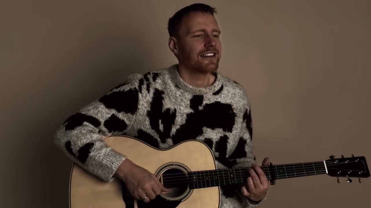Chris Crone - Open Door (Official Music Video)