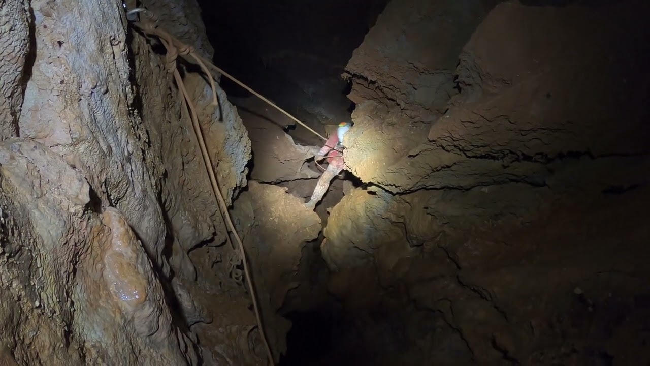 Espeleología en ARRILUZEA