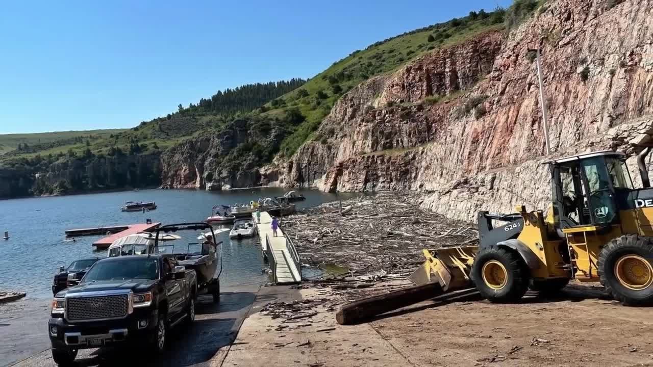 'Otherworldly': Heavy rainfall brings piles of driftwood to Yellowtail Dam