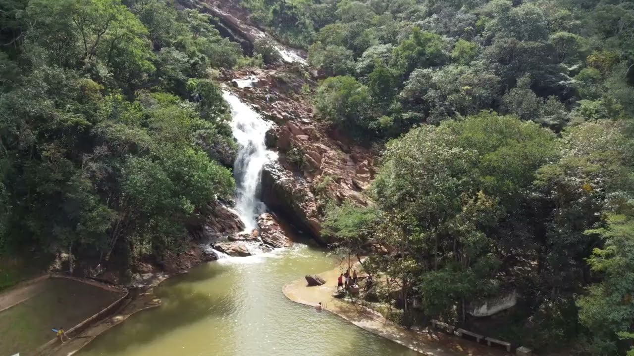 DRONE SOBREVOA PARQUE ECOLOGICO DA CACHOEIRA