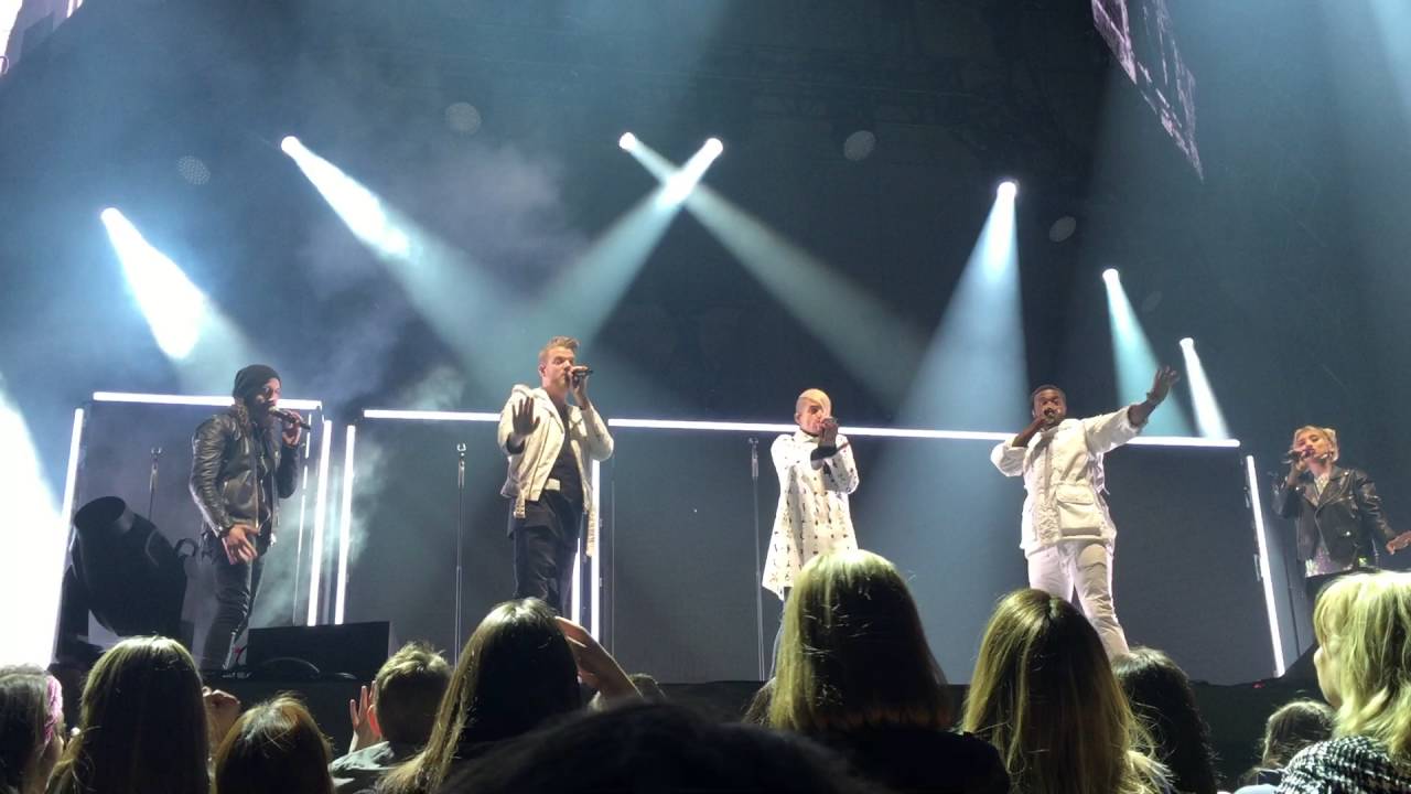 Evolution of Michael Jackson (Live) - Pentatonix (04/24/16)