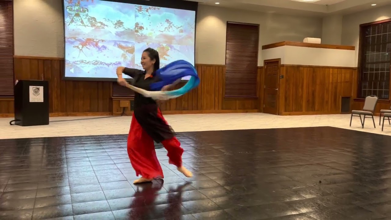 Chinese-style fan prop dance