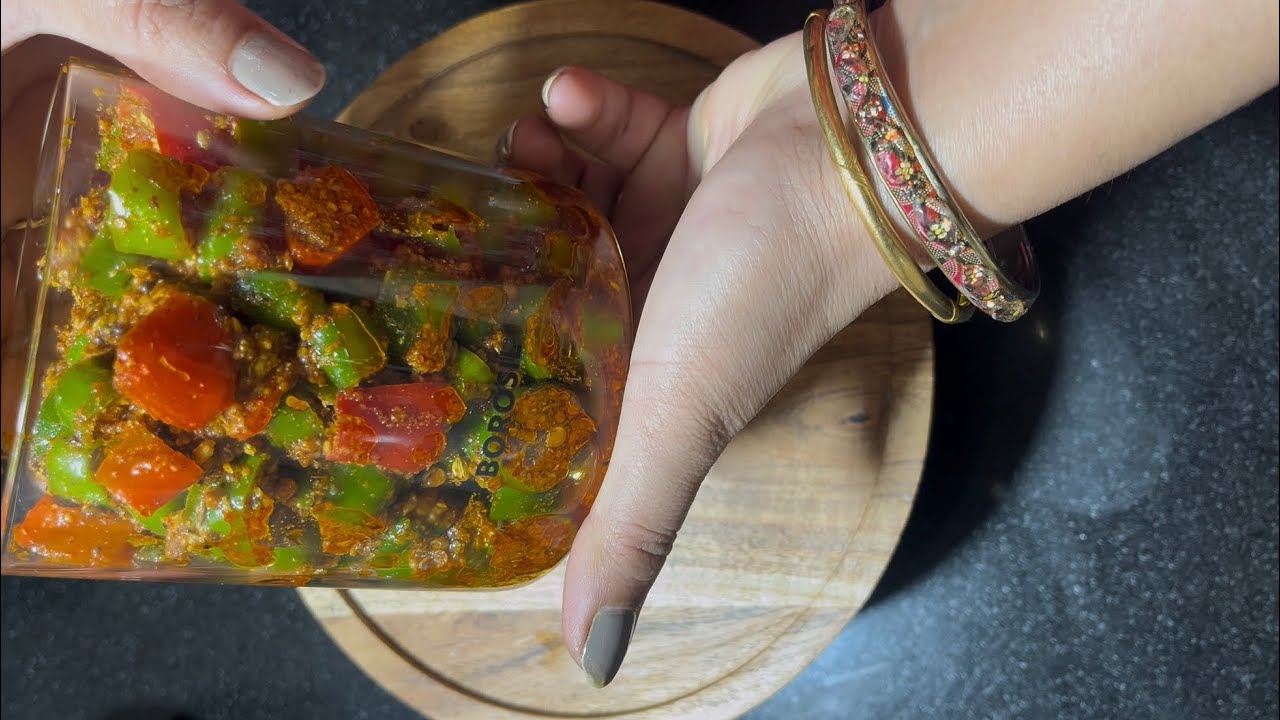 🌶️ Bas kuch hi masale aur tayyar chatpata Hari Mirch ka Achar | Must Try Recipe #mom #food #music 