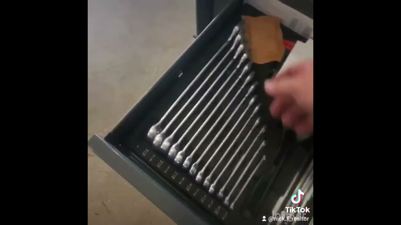 piper Fuel Tank Removal