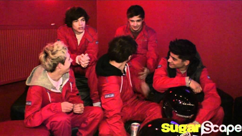 One Direction talk Mario Kart 7 & banana throwing