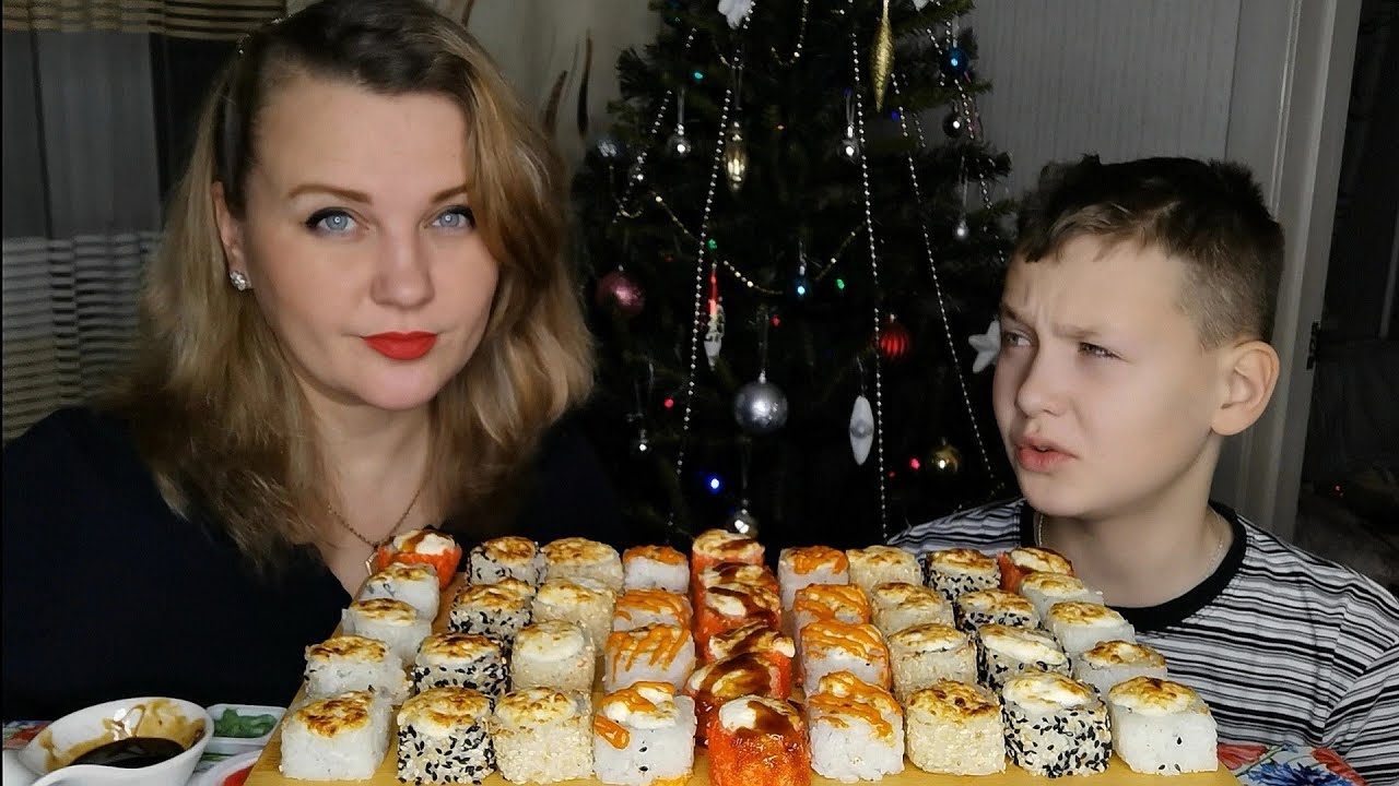 Mukbang Rolls Запечённые / С наступающим наши Любимые, родные🌲🎇