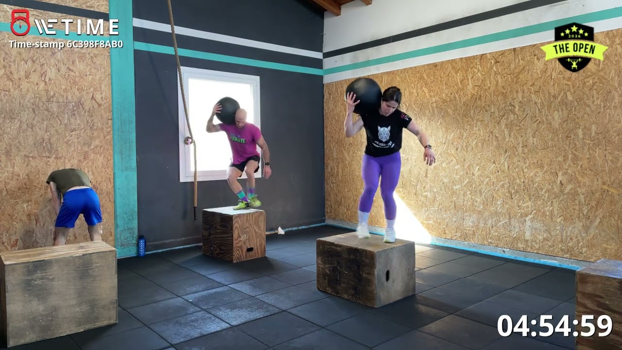 CrossFit Open 26.1 Chia & Ste.