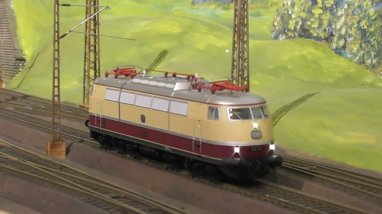 ESU E03 001