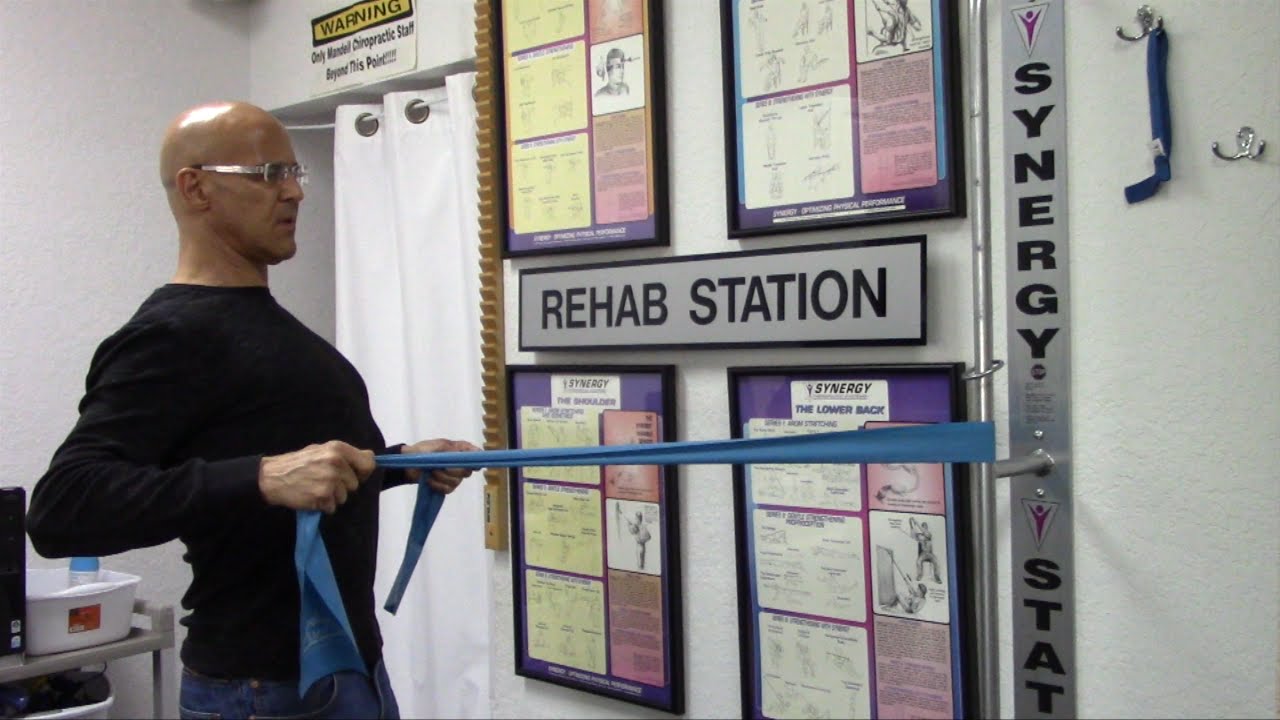 Rhomboid / Lower Trap Row Exercise for Forward Head Posture & Rounded Shoulders - Dr Mandell