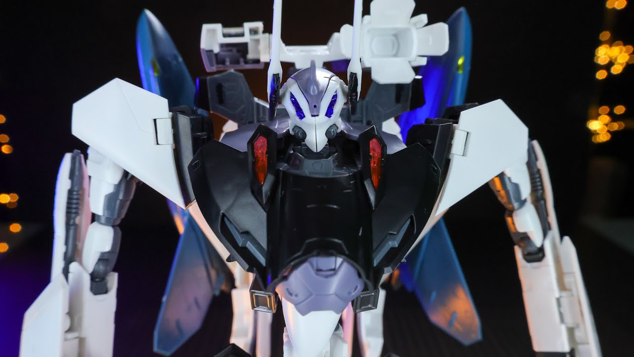 I wasn't ready for 'Master Grade' Macross