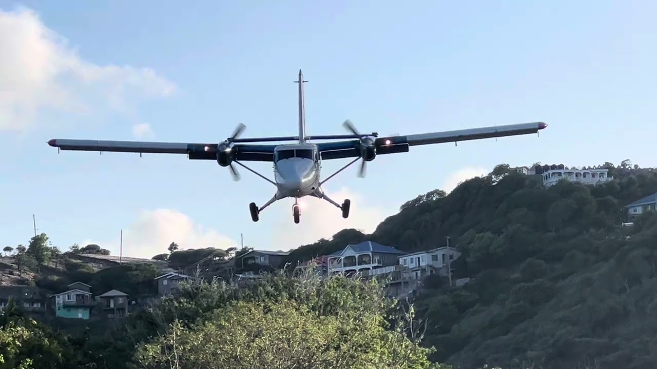 Landing Twin Otter DHC-9 steep approach Union Island TSVU