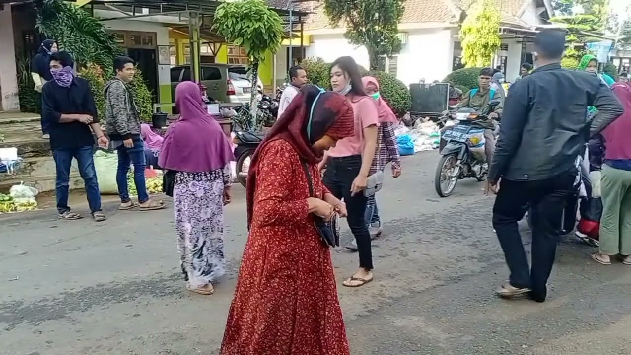 PASAR GAWANGAN NGRAYUN  PONOROGO