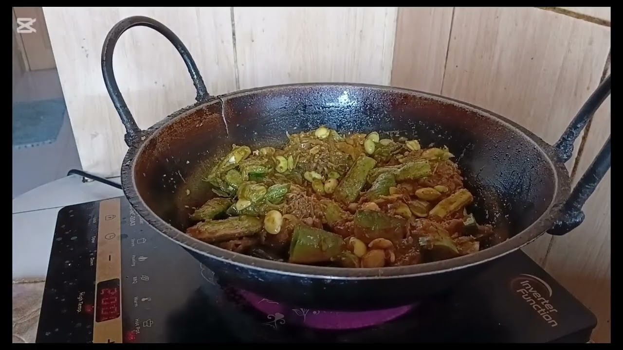 আমি আজকে মাছের মাথা দিয়ে পুঁইশাক বোনা করেছি