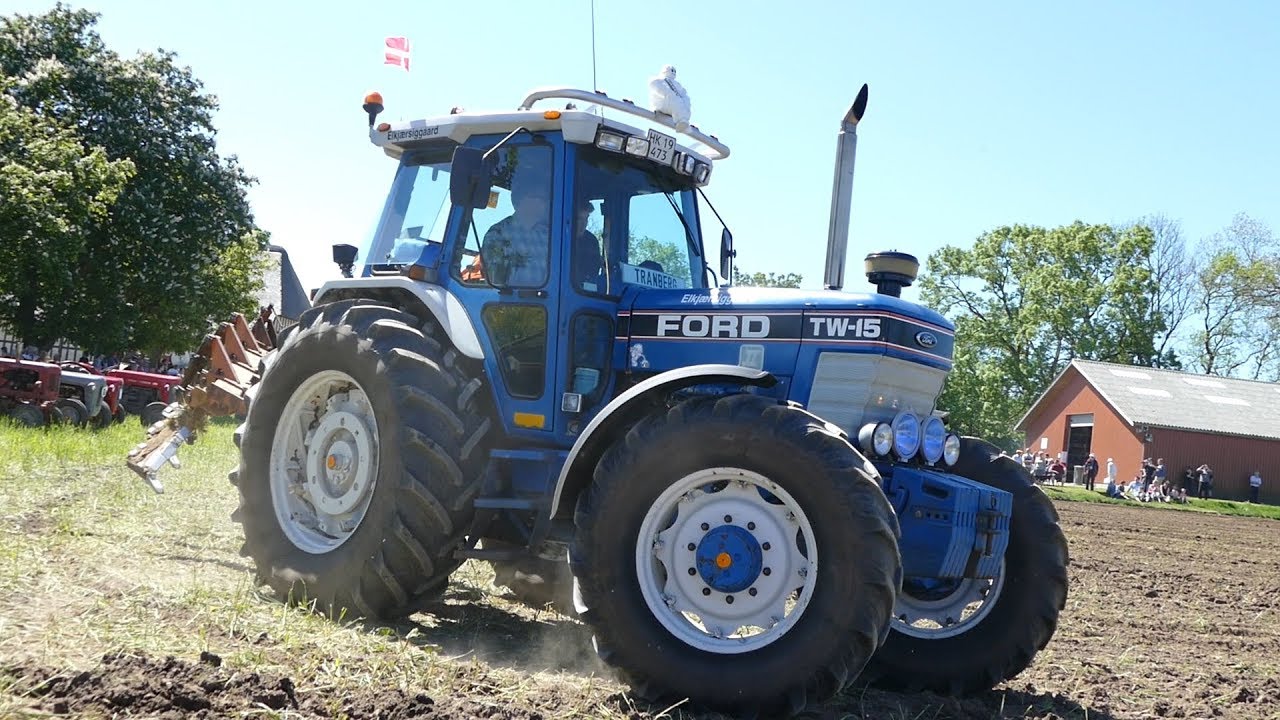 Ford TW-15 Working Hard w/ 3-Furrow Howard Paraplow | Pure V6-Sound | Danish Agriculture