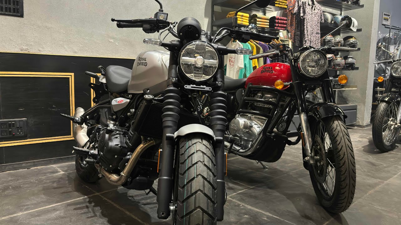 Royal Enfield Guerrilla 450 Vs Classic 350 - ₹60K Diff Which One to Buy ?Comparison