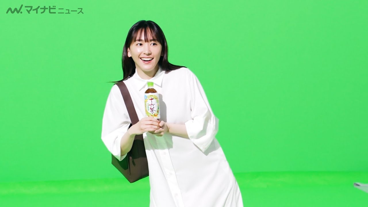 新垣結衣、お茶目な動きに撮影現場もほっこり！最近エネルギーチャージされた出来事も明かす 『アサヒ 十六茶』新CM＆メイキング・インタビュー映像公開