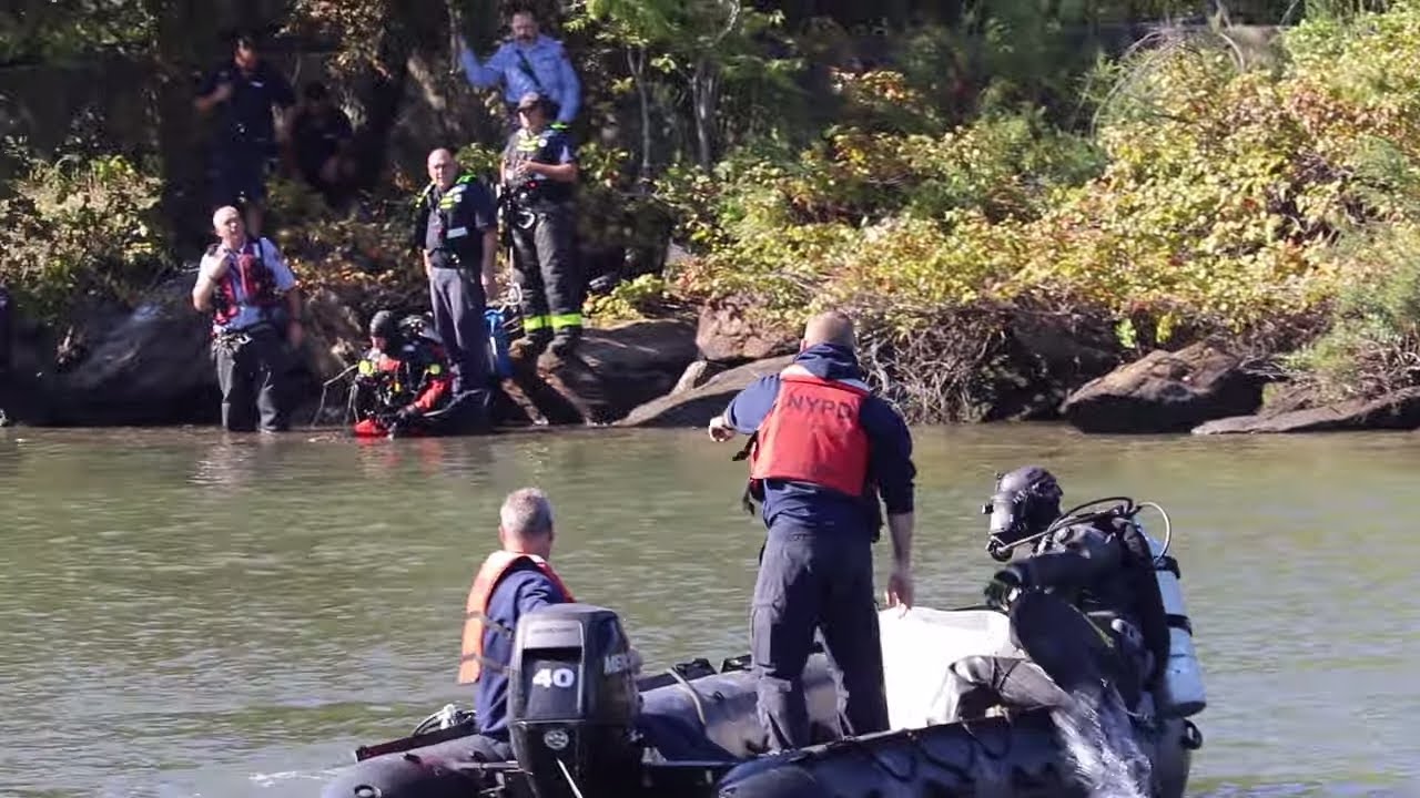 FDNY & NYPD together WATER RESCUE !! Joint operation by both agencies on Randall's Island.