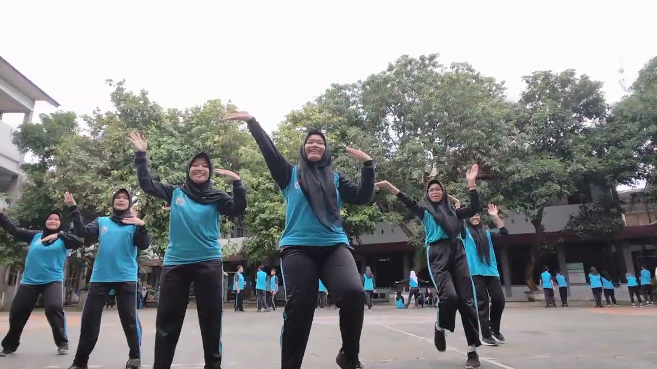 UPRAK SENAM KREASI DARI KELOMPOK 1