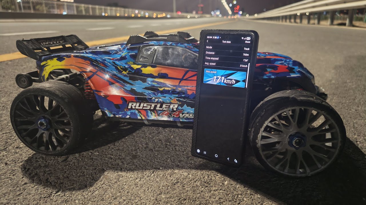Traxxas rustler 4×4 vxl speed run on 3s 