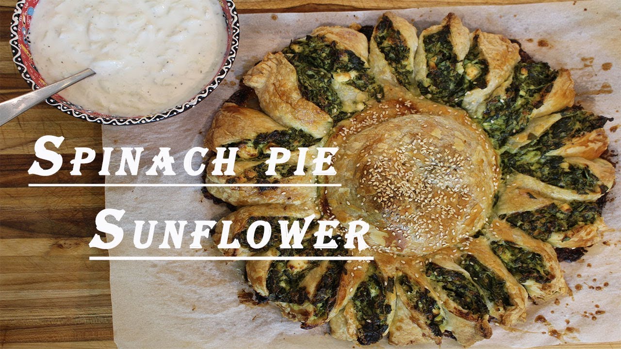 Spanakopita Sunflower: Spinach Pie Puff Pastry Sunflower