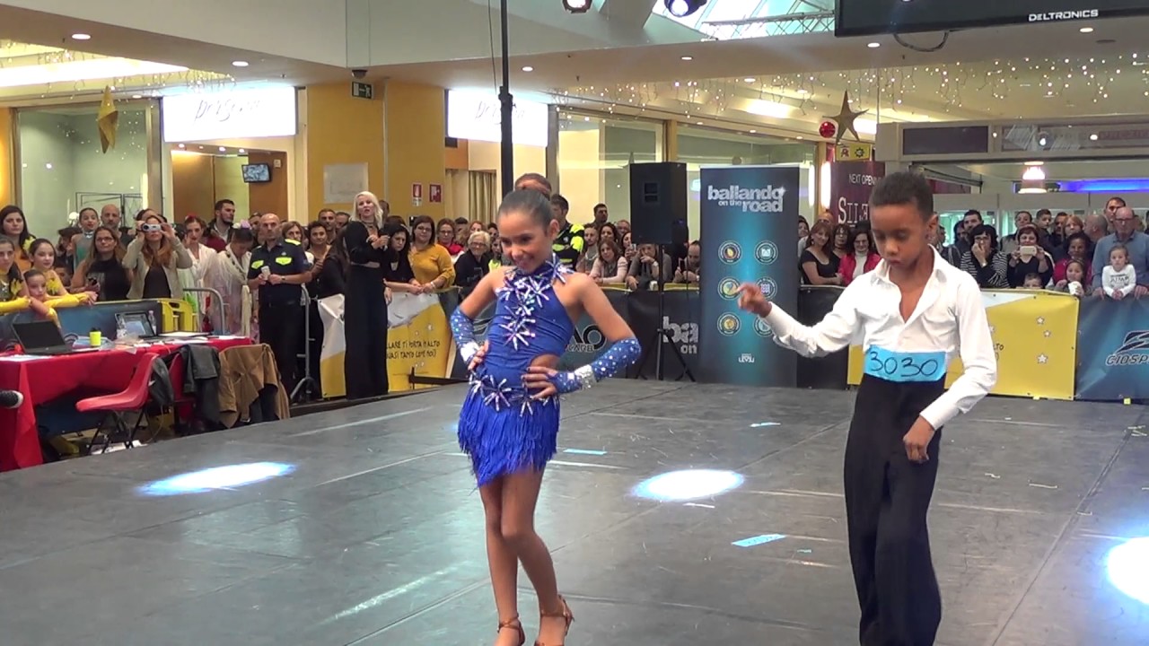 BOTR 16 JUNIOR RODRIGUEZ E MARIAGRAZIA LUNGO BALLO DI COPPIA LATINO AUCHAN GIUGLIANO