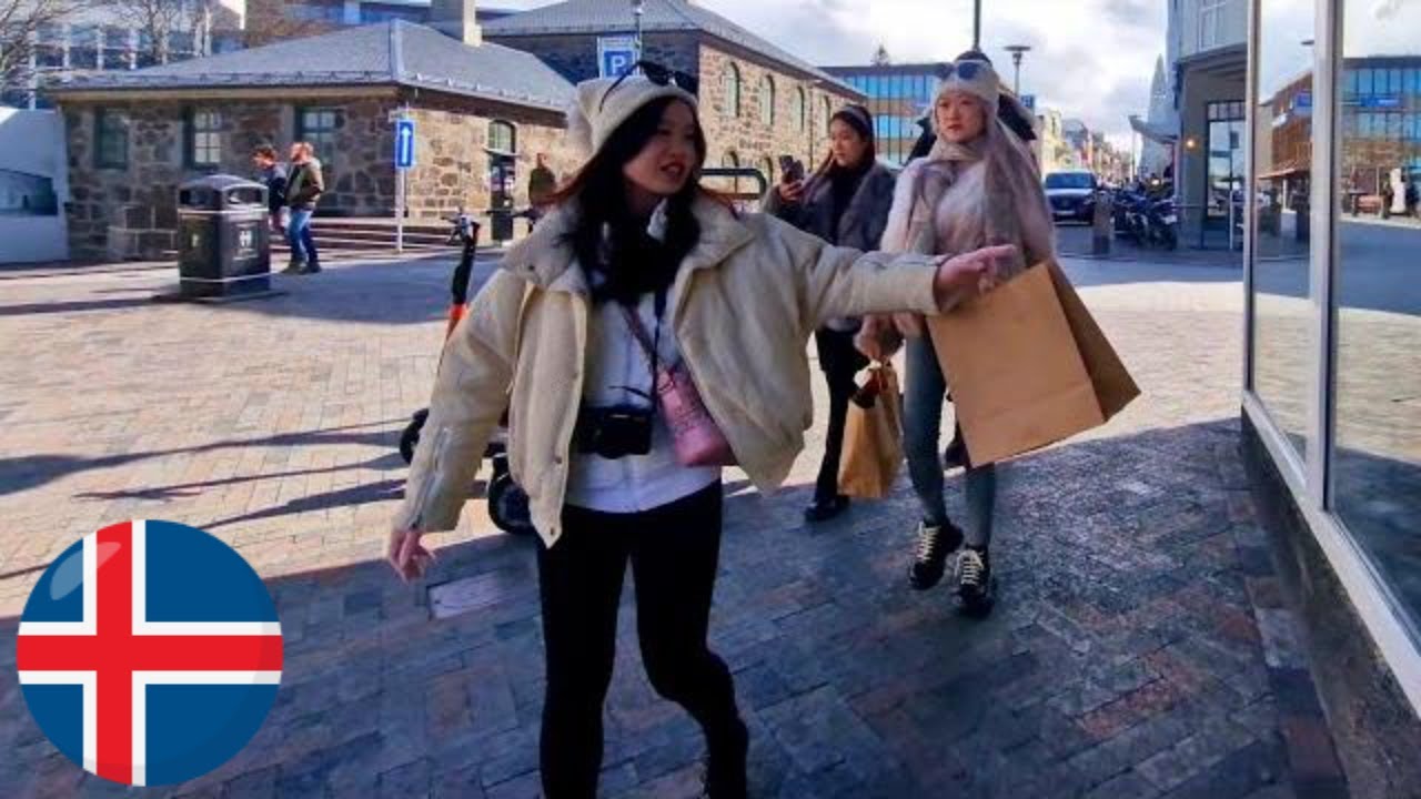 Sunny Reykjavik: A Charming City Walk With a Stunning View