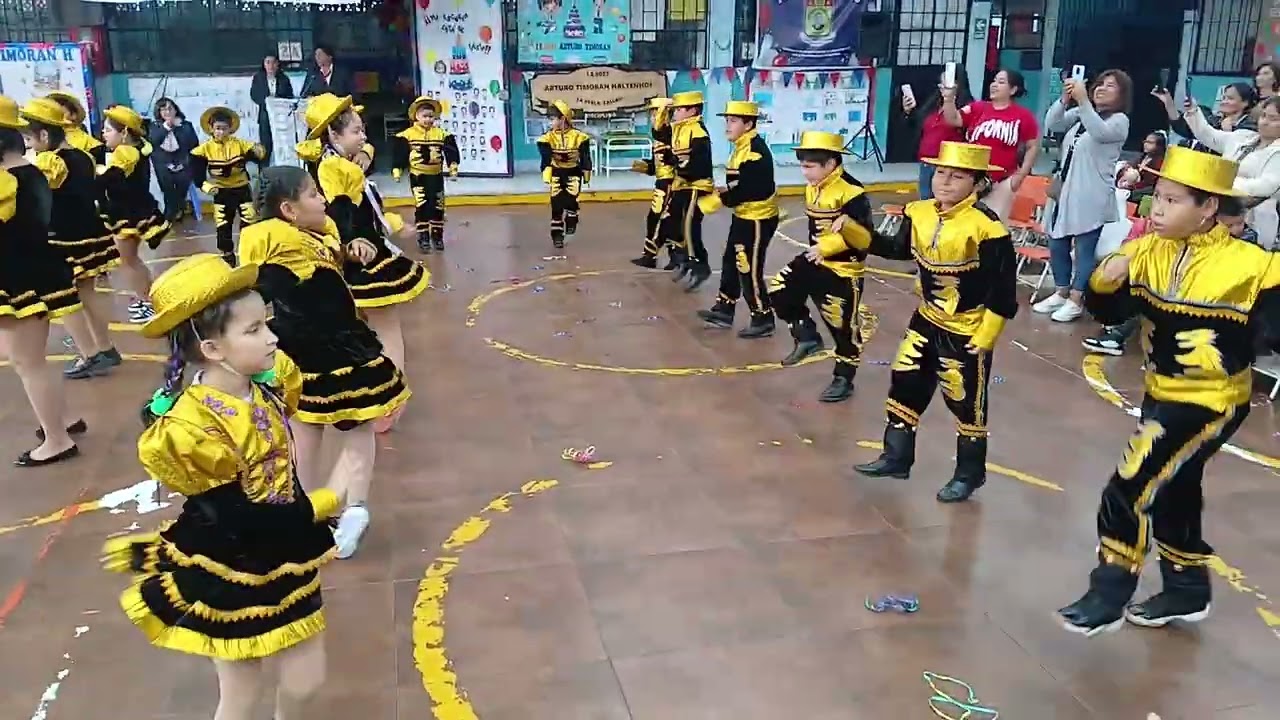 Saya negra colegio Arturo Timoran 4to A