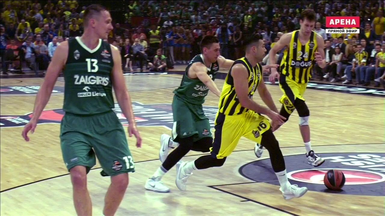 Kostas Sloukas (Fenerbahce) Pick-and-Roll [Re-screen]