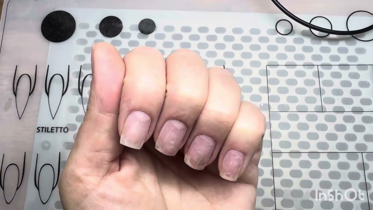 Коррекция ногтей/дизайн всеми забытой фольгой /