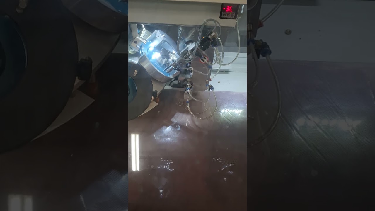 CAMS 1V-6P iron-on rhinestone machine from 2013