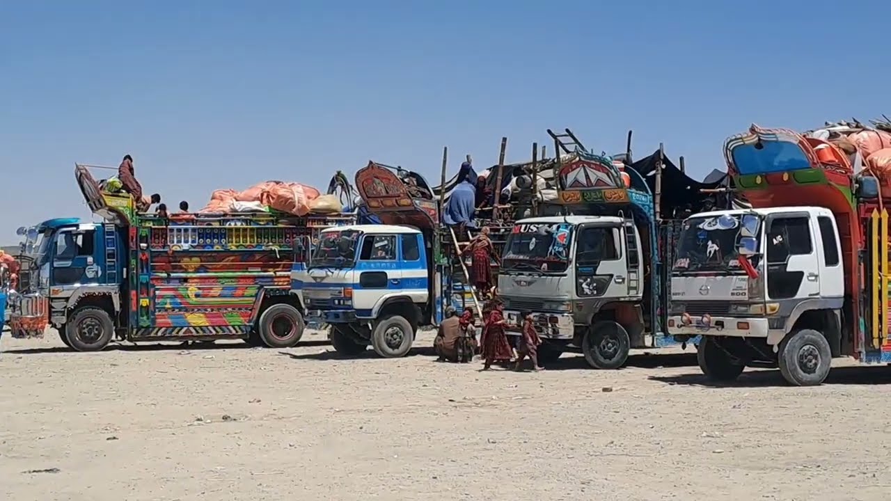 حکومتی ڈیڈ لائن کے بعد اب تک چمن کے راستے سے 46 ہزار افغان مہاجرین اپنے ملک افغانستان واپس جاچکے