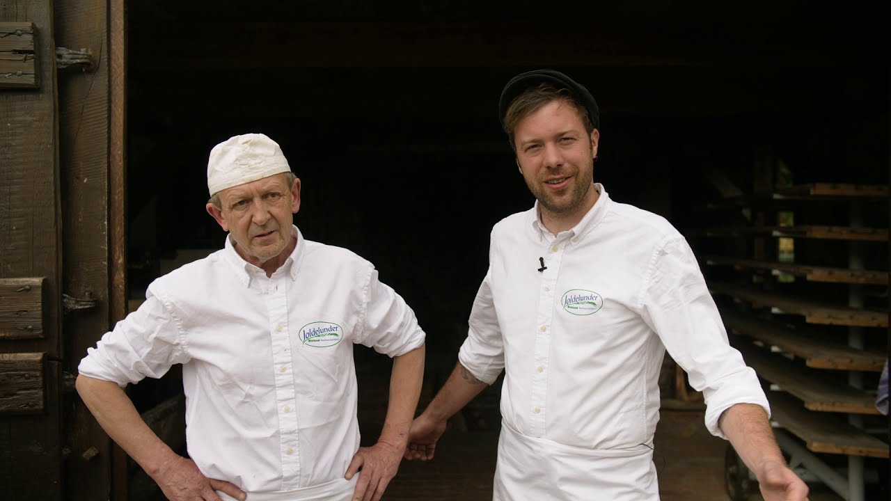 Tutorial: Die Joldelunder Bioland Bäckerei backt Holzofenbrot im Freilichtmuseum Molfsee