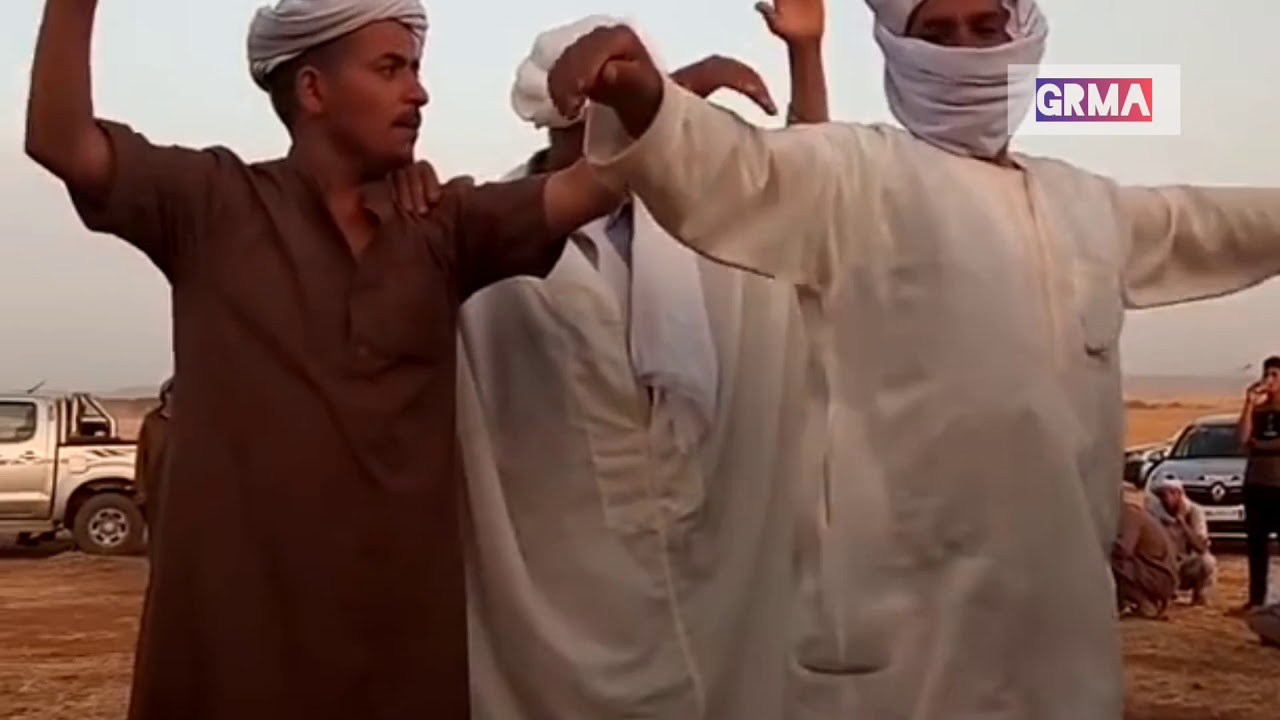 قايطة عندما يرقصون الرجال