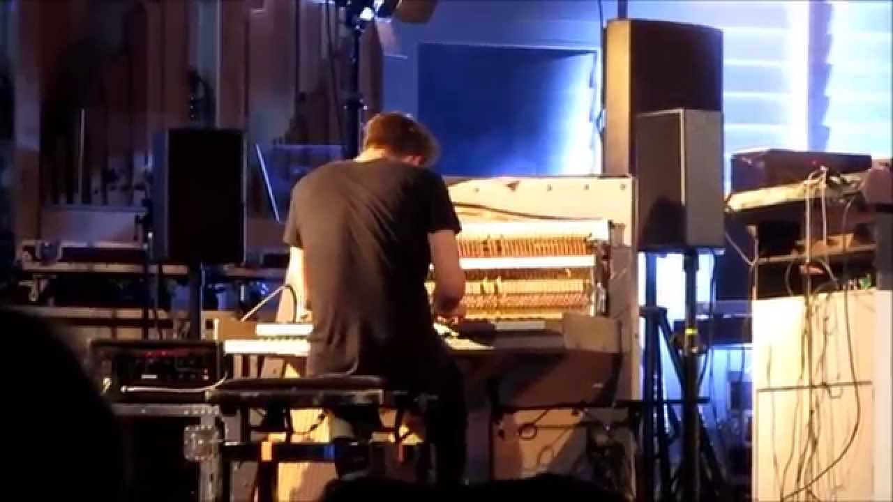 Nils Frahm plays the Klavins Una Corda @ Konzertplatz Weißer Hirsch, Dresden (15.08.2015)