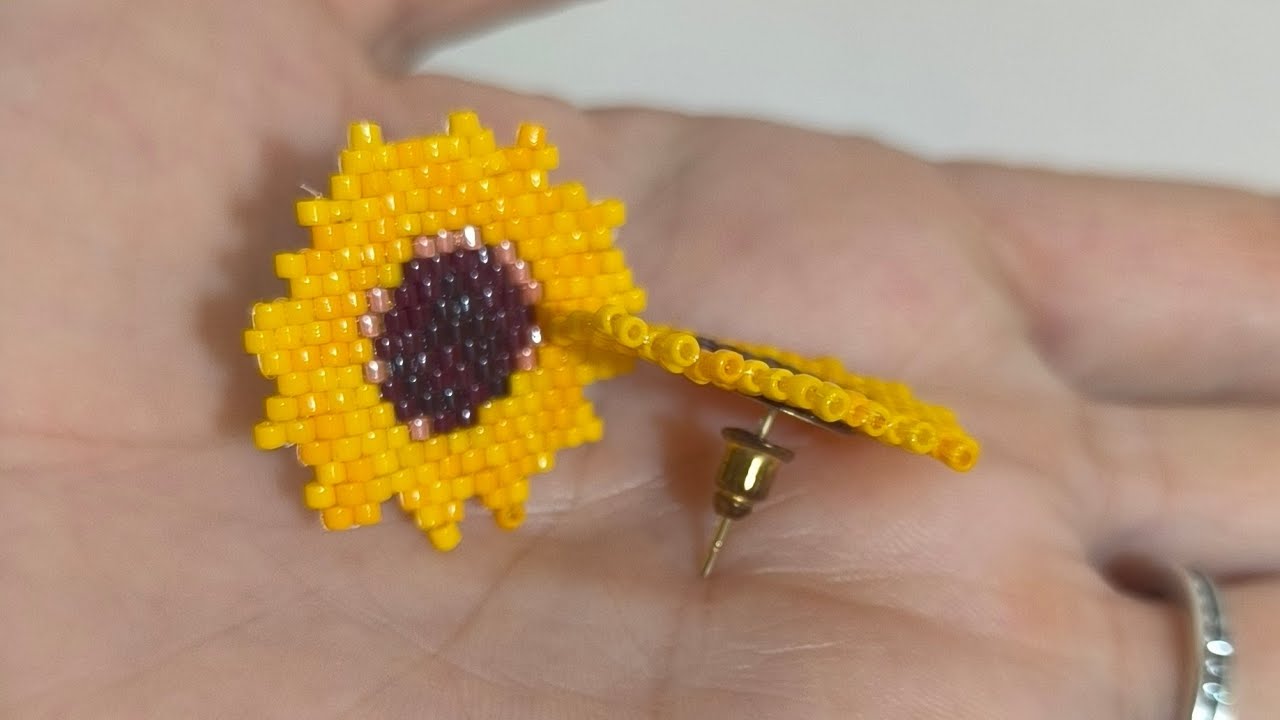 Girasol 🌻 en delicas miyuki. A solicitud de una seguidora.