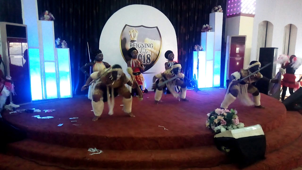 African gospel praise performance By Queen's Art & Concept Nigeria.