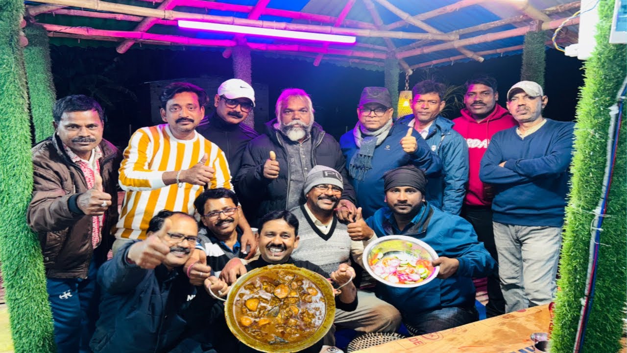 জীবনের আরেক ইতিহাস নিয়ে চলে এলাম বন্ধুদেরকে নিয়ে মটন রান্না করে খাওয়া দাওয়া করতে করতে॥
