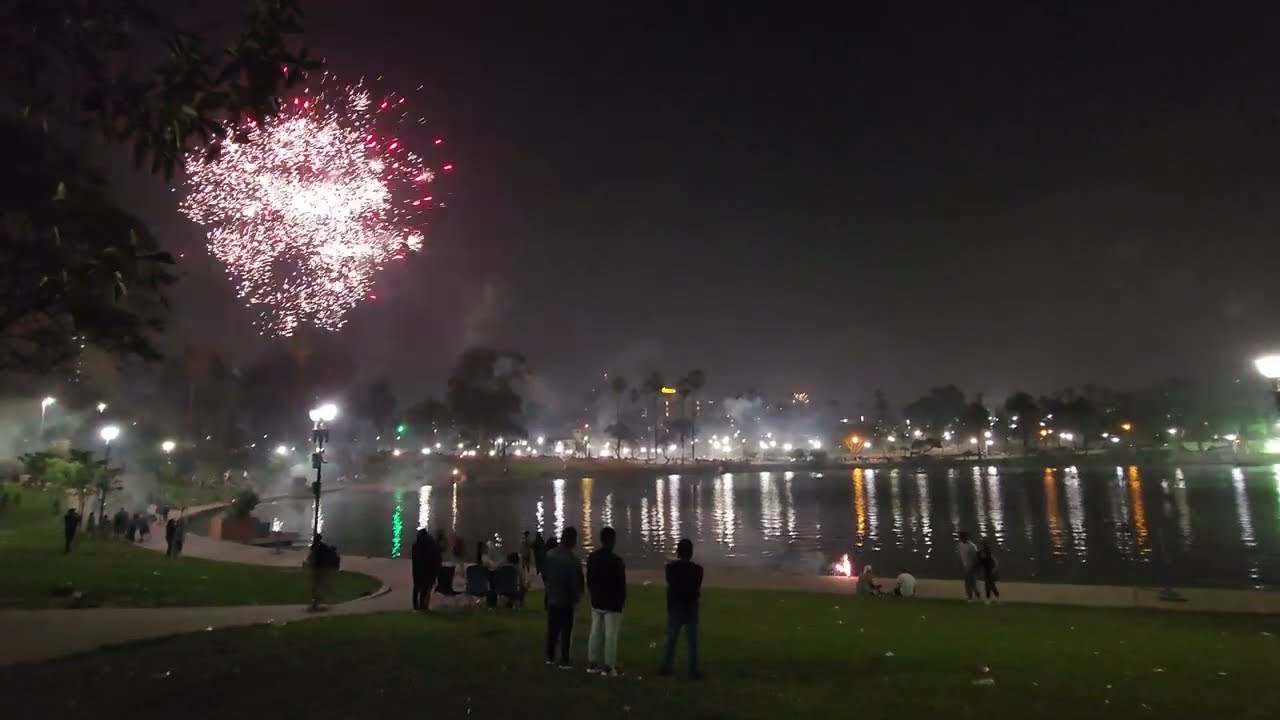 4th of July Fireworks 2023 || MacArthur Park Los Angeles, CA 🎇 🧨