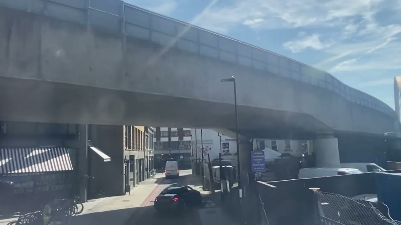 135 Full Route Visual: Old Street - Crossharbour