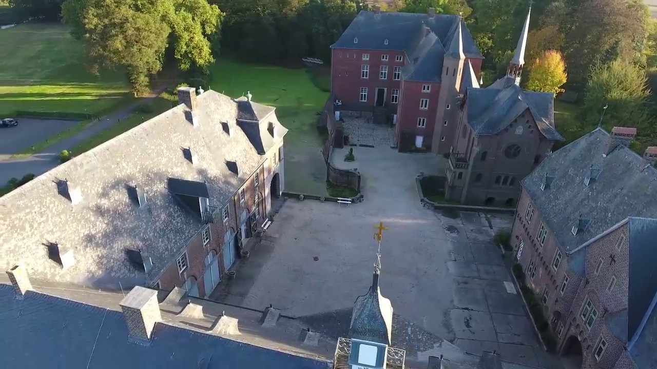 Luftaufnahmen Krefeld  Schloss Wissen Niederrhein