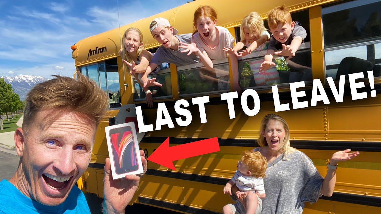 LAST to LEAVE the BUS WINS iPhone!!!! Fun Family Challenge