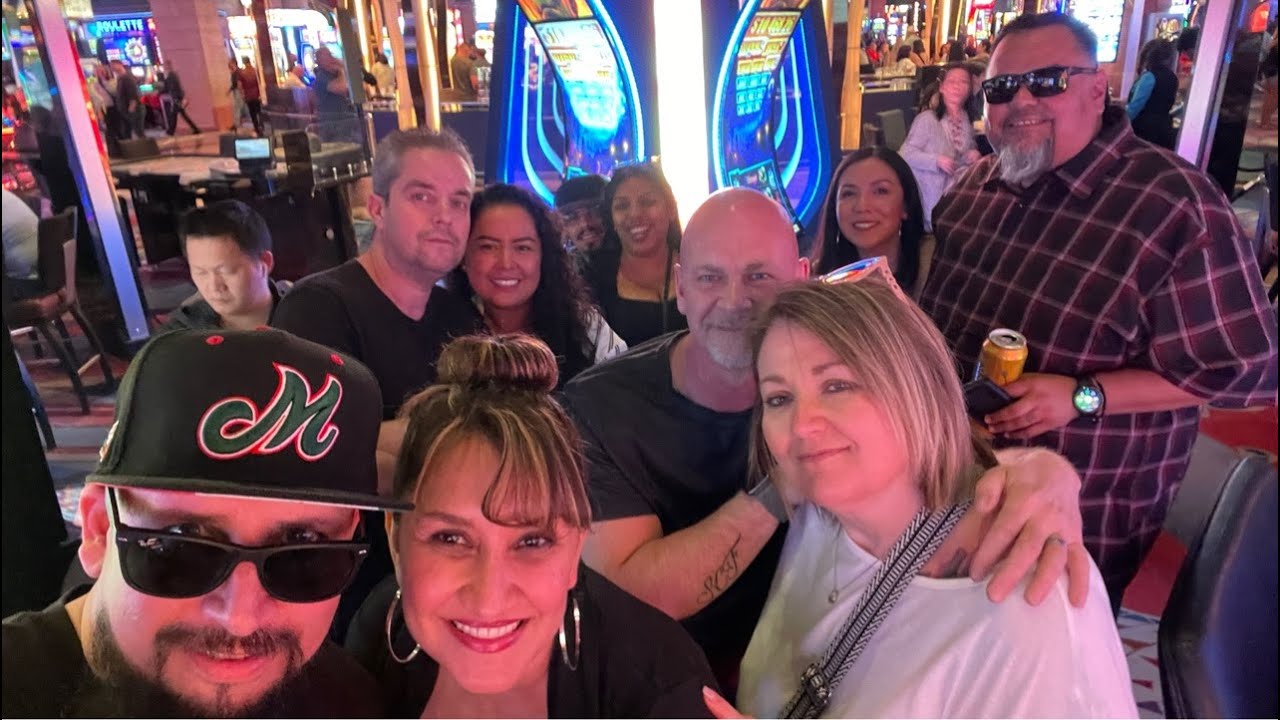 Live 🔥 VIVA LAS VEGAS 🎰 CINCO DE MAYO WEEKEND 🇲🇽 #lasvegas #live #420