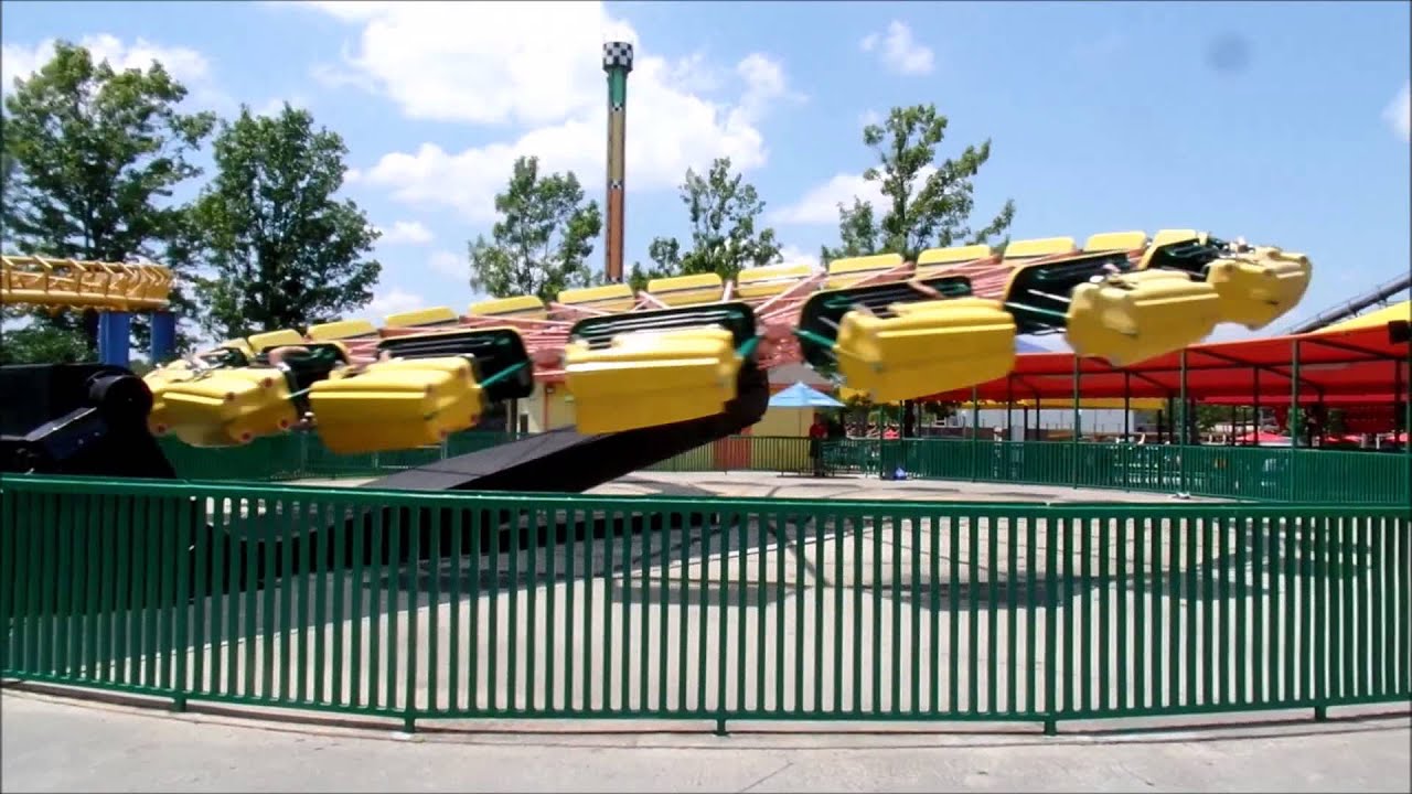 Carowinds: Scream Weaver off Ride POV / July 12, 2014