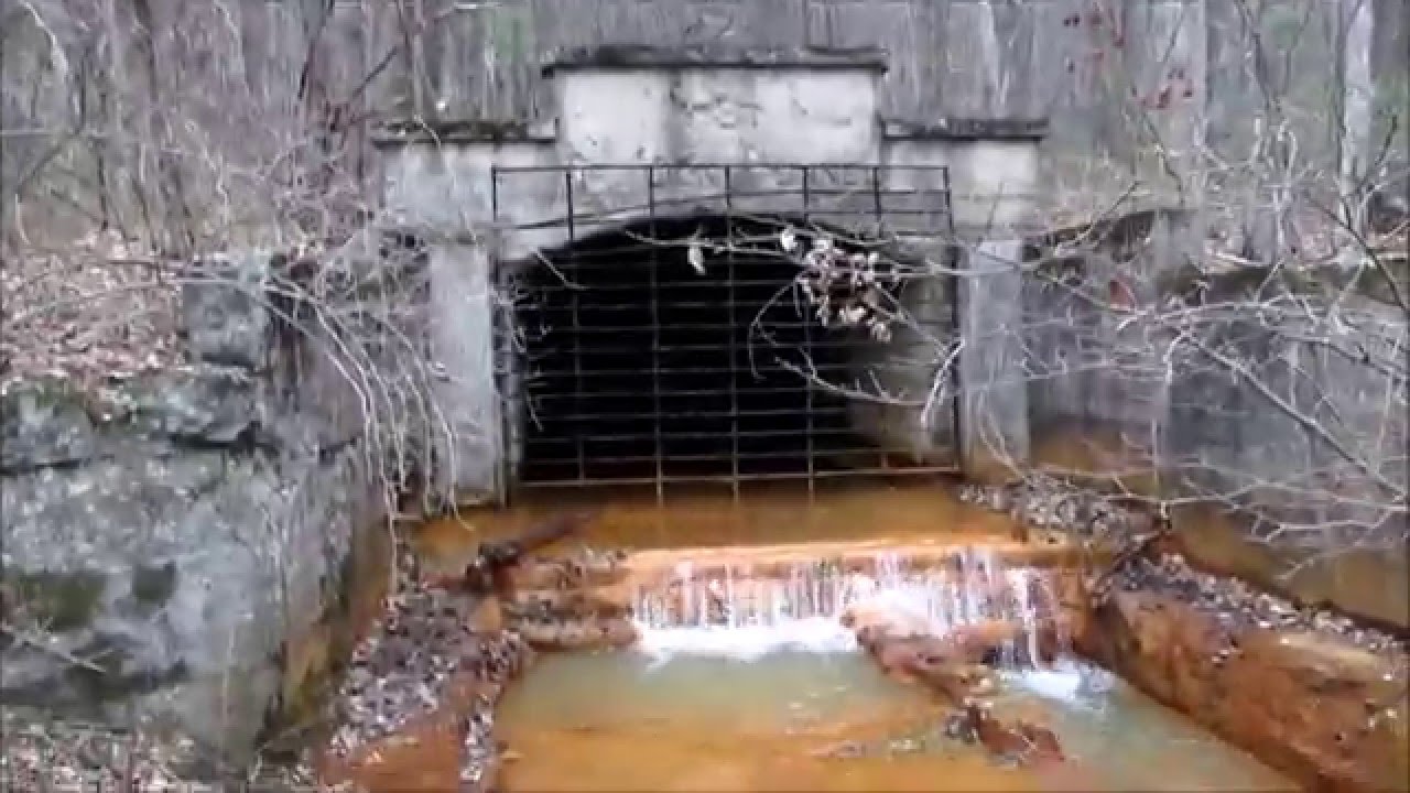 A great day for tunnel hunting, found two cool tunnels!