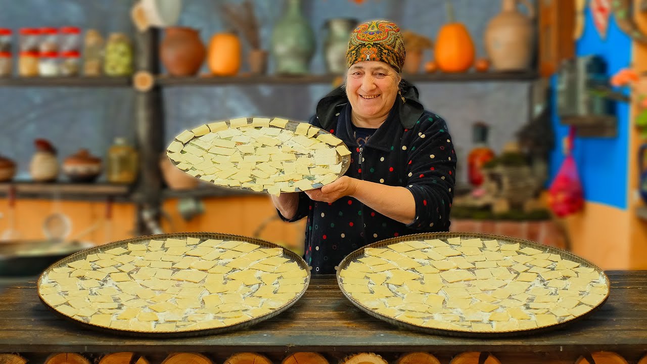 A Peaceful Day in the Village: Grandma's Leaf Khinkali Recipe 🥟